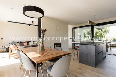 Villa 520 m², south of Split, pool and rooftop terrace - 12