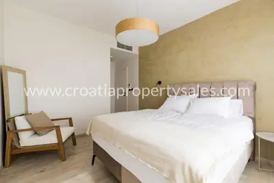 Villa 520 m², south of Split, pool and rooftop terrace - 4