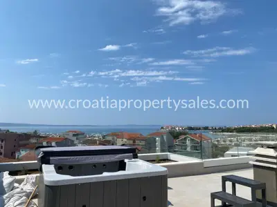 Villa 520 m², south of Split, pool and rooftop terrace - 3