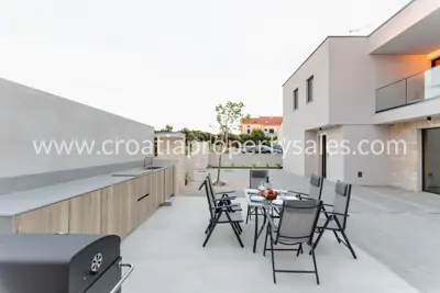 House, Zadar, 230 m², 850 000 € - 9