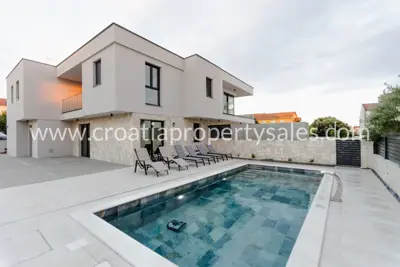 Kuća, Zadar, 230 m², 850 000 €