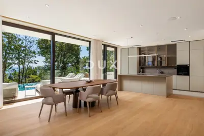Villa 250 m², Mošćenička Draga - atemberaubender Panoramablick auf das Meer - 4