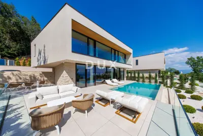 Villa 250 m², Mošćenička Draga - atemberaubender Panoramablick auf das Meer - 2