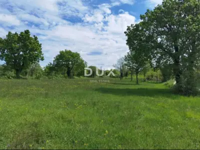 Land plot for sale in Majkusi - 2