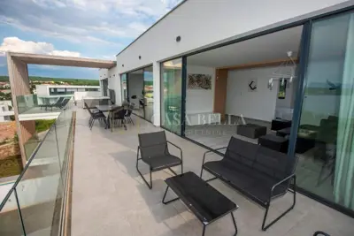 Krk, Malinska - luxuriöses Penthouse mit Meerblick - 11