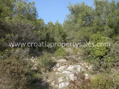 Land, Otok Vis, 25 200 m², 151 200 € - 6