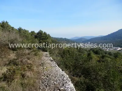 Land, Otok Vis, 25 200 m², 151 200 € - 3