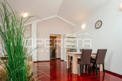 Haus in Cista Provo, 2.200 m² Garten und touristisches Potenzial - 14