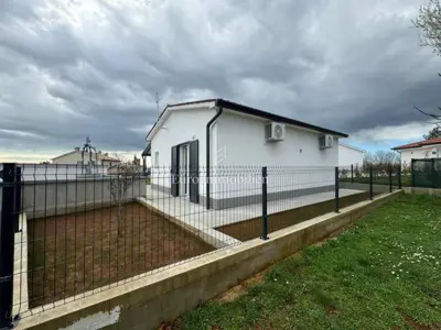 Renovirana kuća u blizini Labina