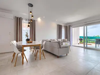 Kuća 154 m², Vodnjan - moderna prizemnica s bazenom - 10