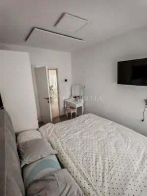 Apartment 65 m², Drenova - 2 rooms + living room, renovated - 14