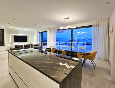 Villa 320 m², Podstrana - Meerblick und Pool - 7
