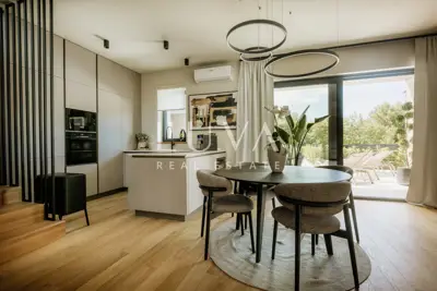 Istria, Poreč, modern house with heated pool, net area 127 m² - 8