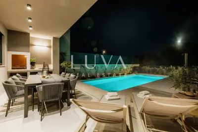 Istria, Poreč, modern house with heated pool, net area 127 m² - 6