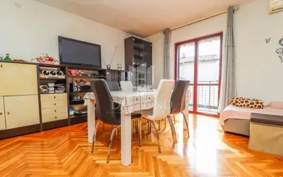 House 268 m², Rovinj center - 3 residential units - 3