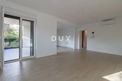 Stan 91,6 m², Pakoštane - 2 sobe, loggia i parkirno mjesto - 2