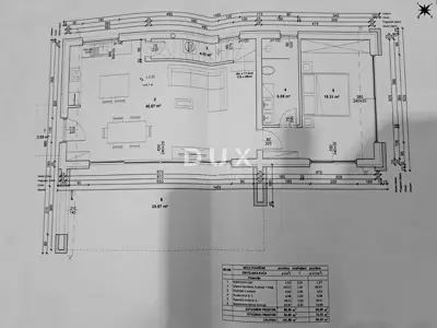 Haus 131 m², Tinjan - Pool und großzügiger Gartenbereich - 7