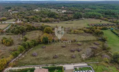 Land 1,008 m², Filipana - flat and peaceful - 5