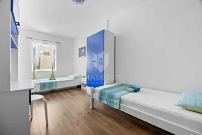 Kuća 131 m², Svetvinčenat - mirna okolica i priroda - 17