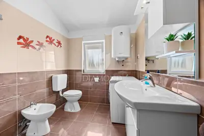 Kuća 131 m², Svetvinčenat - mirna okolica i priroda - 11