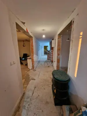Haus 350 m², Križ - Wohn- und Geschäftsgebäude, zwei Garagen - 19