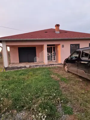 House 350 m², Križ - residential-commercial, two garages