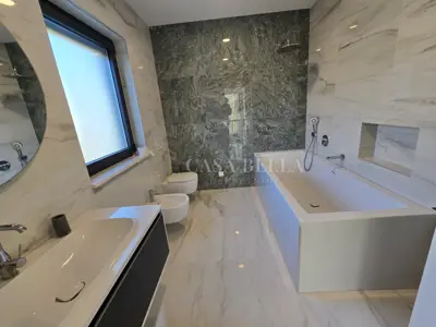 Kostrena, moderna luksuzna dvojna vila sa bazenom! - 11
