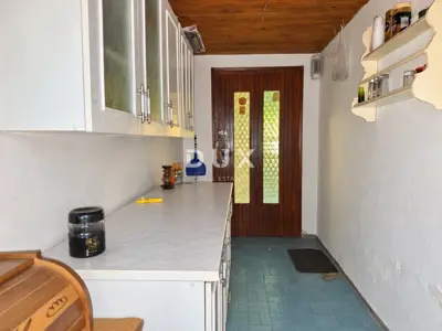 Steinhaus 60 m², Kornić - Garten und Garage - 18