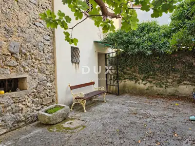 Steinhaus 60 m², Kornić - Garten und Garage - 22