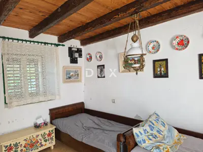 Steinhaus 60 m², Kornić - Garten und Garage - 6