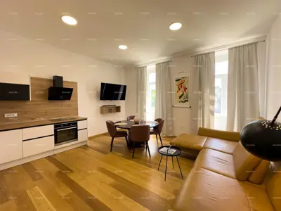 Beautiful, renovated apartment in the strict center, at the city market, Pula!