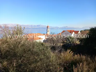 Zemljište, Brač, 890 m², 220 000 €