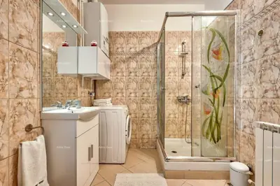 Kuća 260 m², Ližnjan - bazen i mediteranski vrt - 16