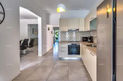 Kuća 260 m², Ližnjan - bazen i mediteranski vrt - 11