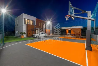 SPLIT- Villa in Kaštel Stari for rent 1.10.2026-1.5.2027