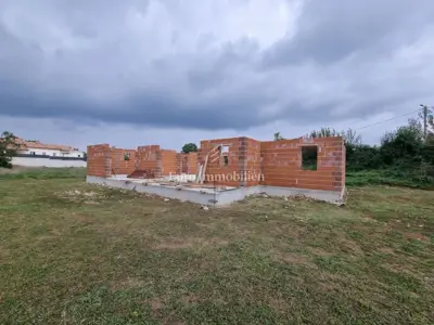 Kuća 195 m², Labin - prizemnica s bazenom - 9