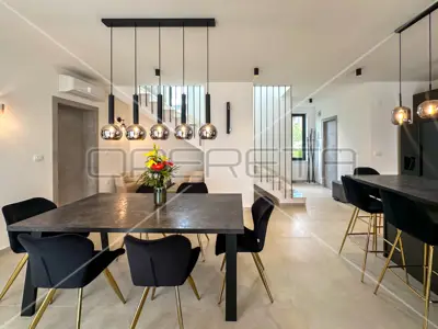 Tematska vila s grijanim bazenom i panoramskim pogledom, Kaštel Stari, Kaštela - 7