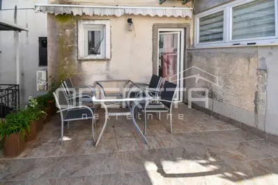 Kuća u nizu u staroj jezgri, Kaštel Lukšić, 90 m² - 12