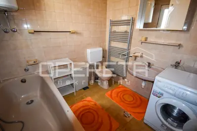 Kuća u nizu u staroj jezgri, Kaštel Lukšić, 90 m² - 11