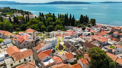 Kuća u nizu u staroj jezgri, Kaštel Lukšić, 90 m² - 6