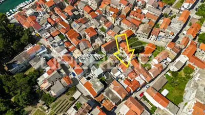 Kuća u nizu u staroj jezgri, Kaštel Lukšić, 90 m² - 8