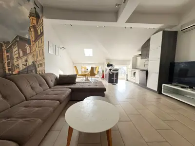 Apartment 74 m², Rijeka Centar - 2 rooms + living room, modernly furnished