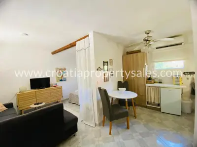 Dva studio apartmana, Otok Brač - 50 m od mora - 3