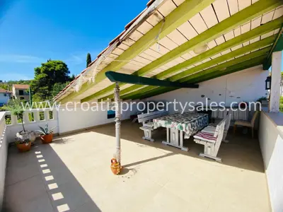 Dva studio apartmana, Otok Brač - 50 m od mora
