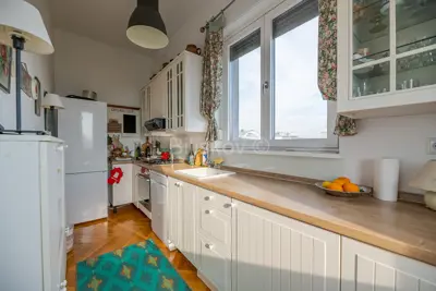 Haus 400 m², Jarun, Blick auf den See und Pool - 9
