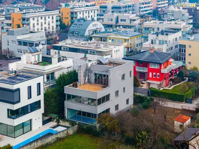 Haus 400 m², Jarun, Blick auf den See und Pool - 2