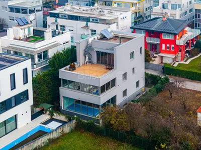 Kuća 400 m², Jarun, pogled na jezero i bazen