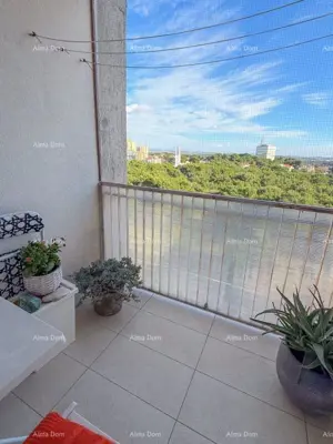 Apartment 88 m², Pula, Veruda - sought-after location and two loggias - 13