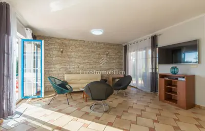 Kuća 319 m², Višnjan - bazen i uređena okućnica - 15