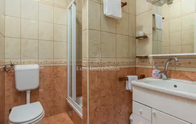 Kuća 319 m², Višnjan - bazen i uređena okućnica - 21